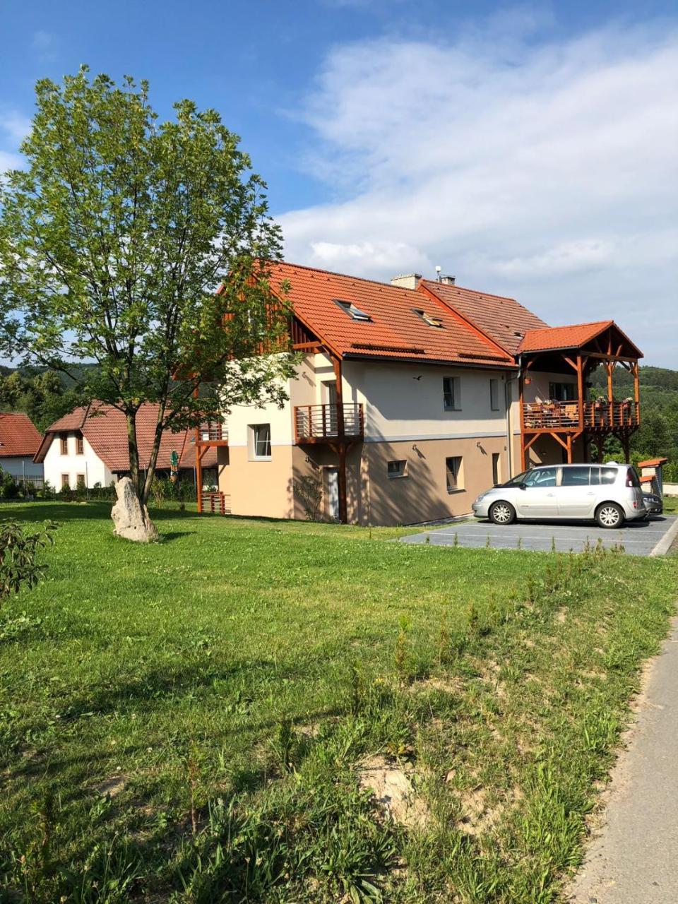 Apartmany Polevsko Bagian luar foto