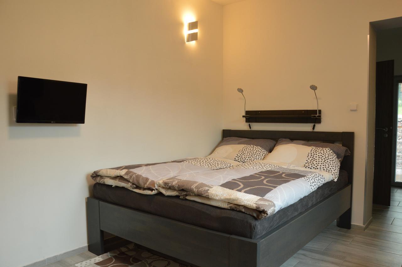 Apartmany Polevsko Bagian luar foto